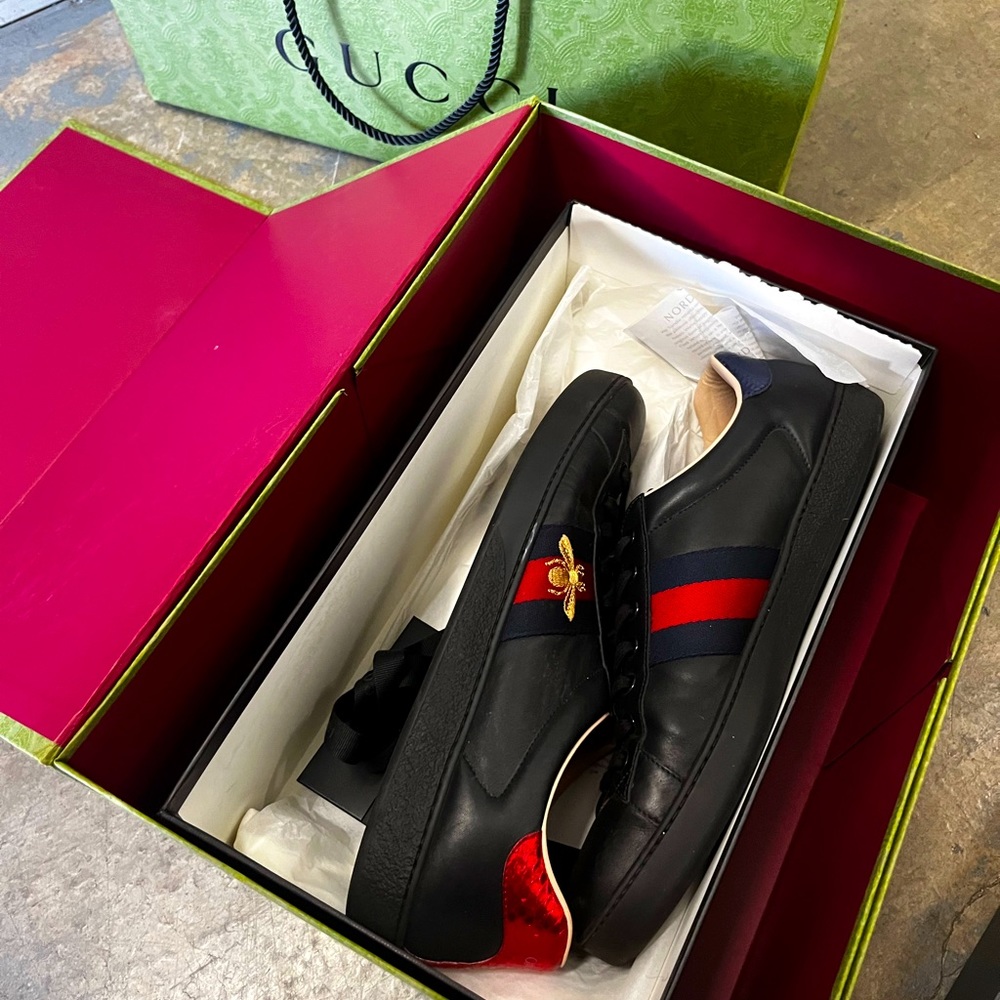 GUCCI Men’s Ace Embroidered Sneaker SIZE 13